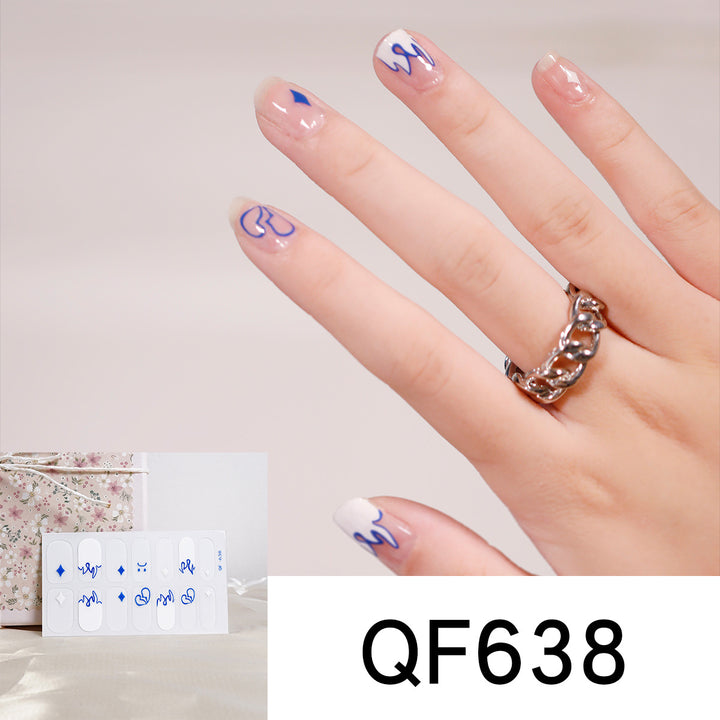 Artificial nail design with heart motif Stornfield