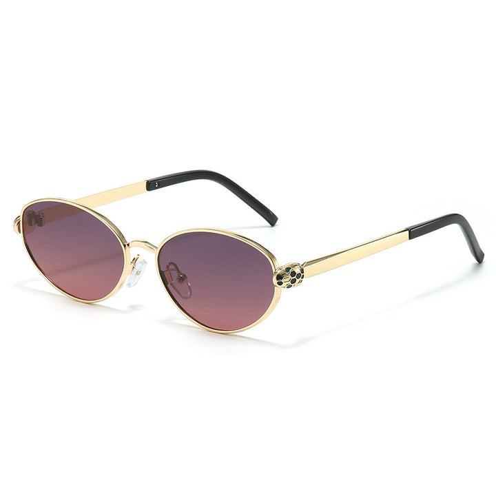 Chic Cat-Eye Sunglasses with Luxurious Gold Accents Stornfield