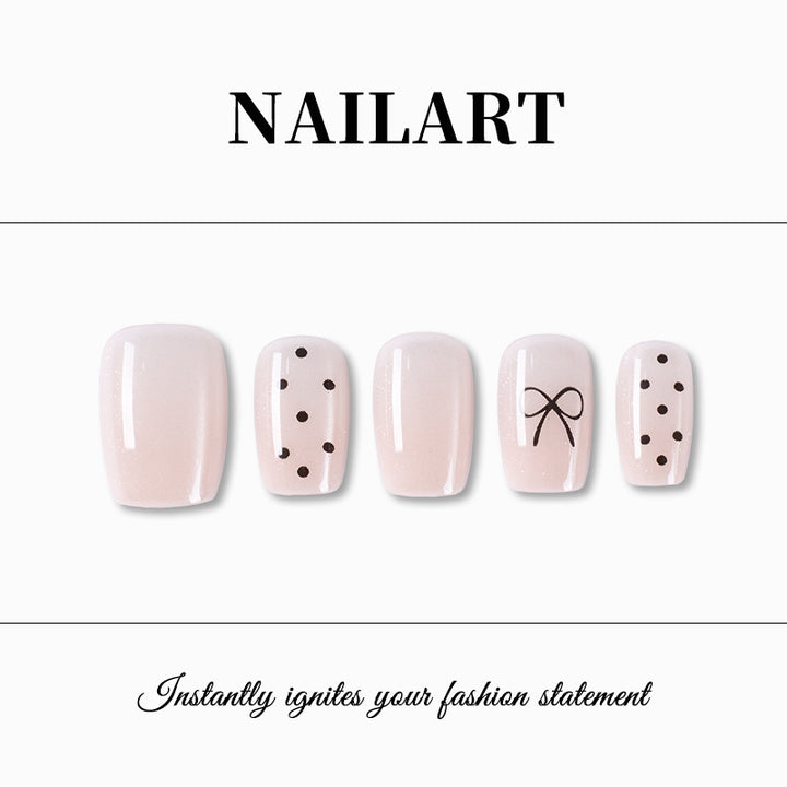 Chic Minimalist Press-On Nail Set Stornfield