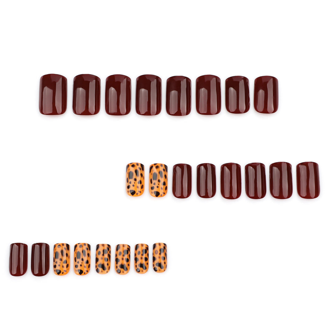 Artful nail art with animal leopard design Stornfield
