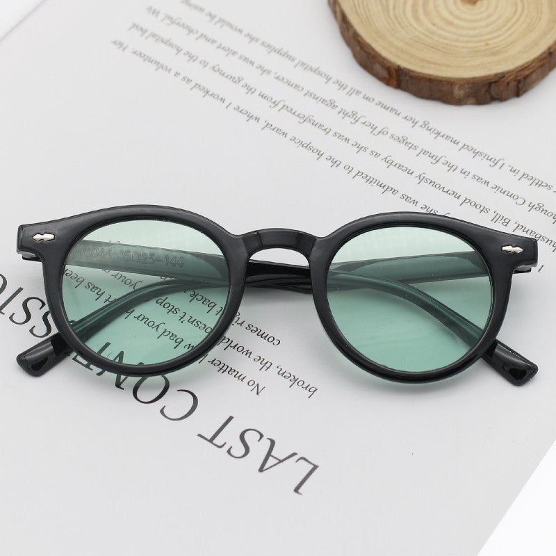 Ladies' Round Sunglasses with Elegant Design Stornfield