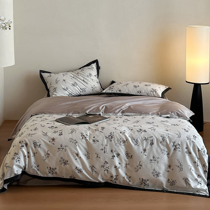 Luxurious cotton satin bedding set with fine botanical print and contrasted edge