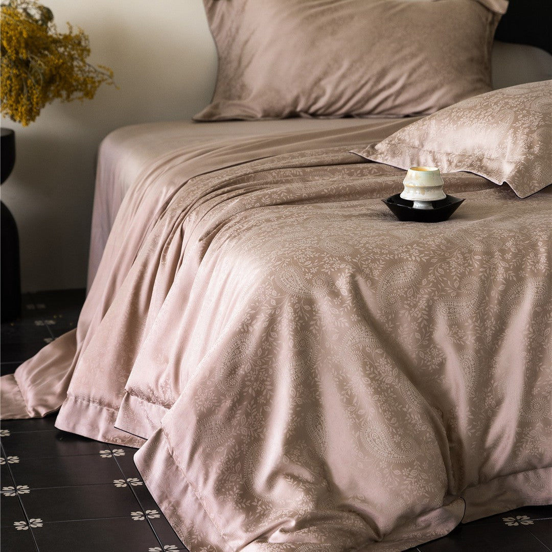 Silky Jacquard Crocodile-Embossed Duvet Cover and Pillowcase Set