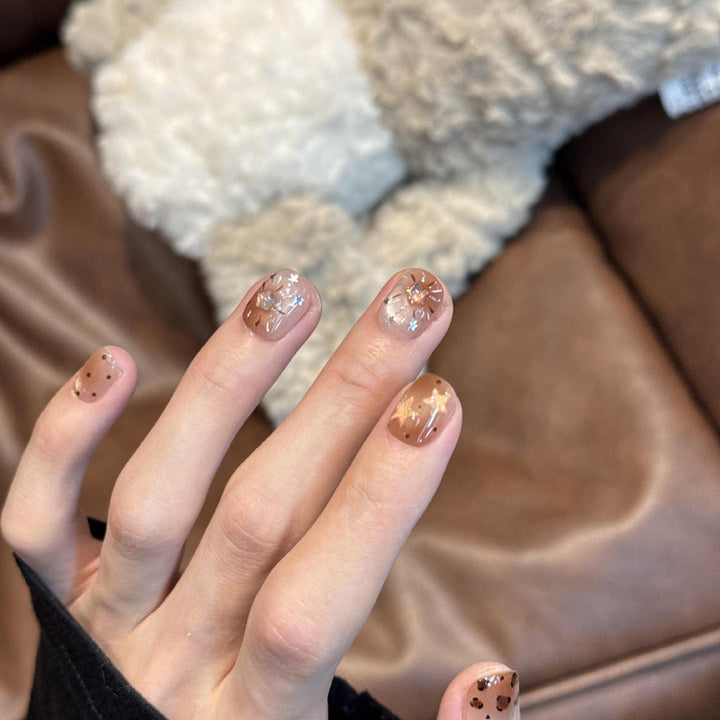 Artificial nails with shimmering fine accents Stornfield