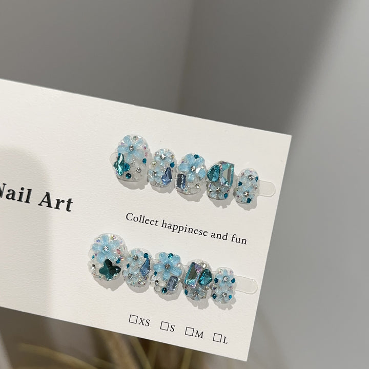 Decorative Floral-Themed Nail Art Accessories
