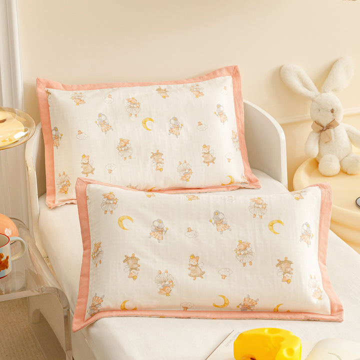 Children's pillowcase set made of breathable cotton blend with cute animal and fruit motifs