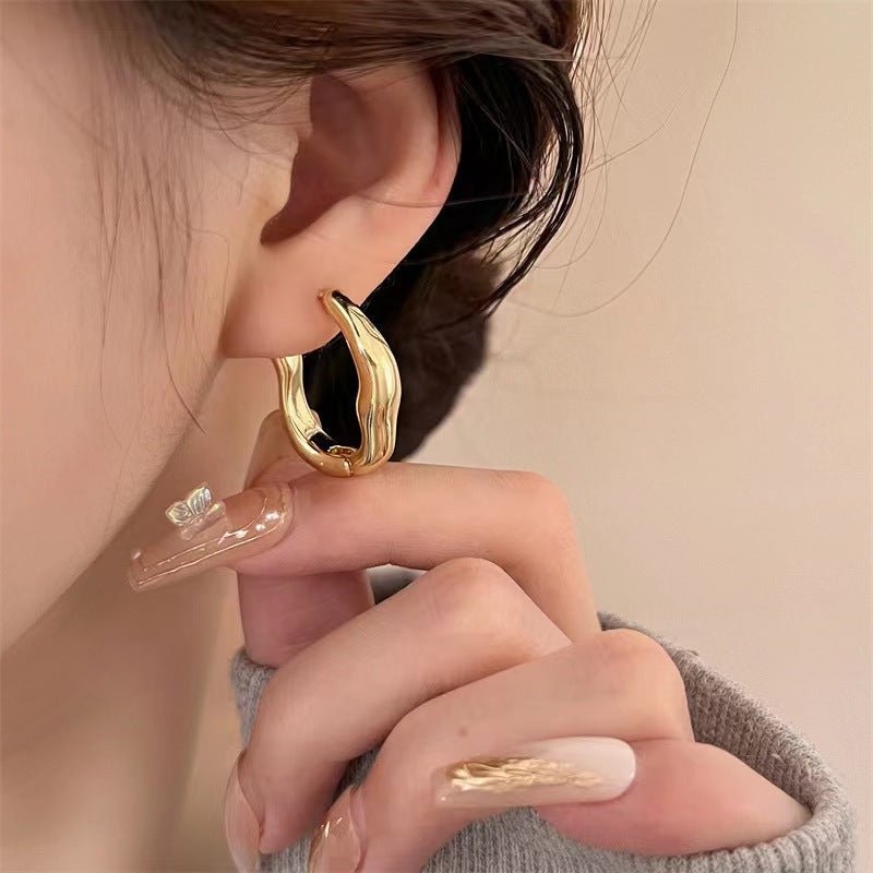 Wavy hoop earrings Stornfield