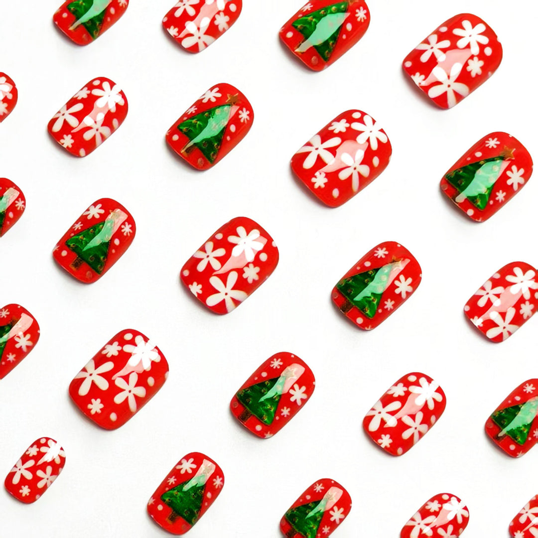 Artificial nails with festive Christmas tree design Stornfield