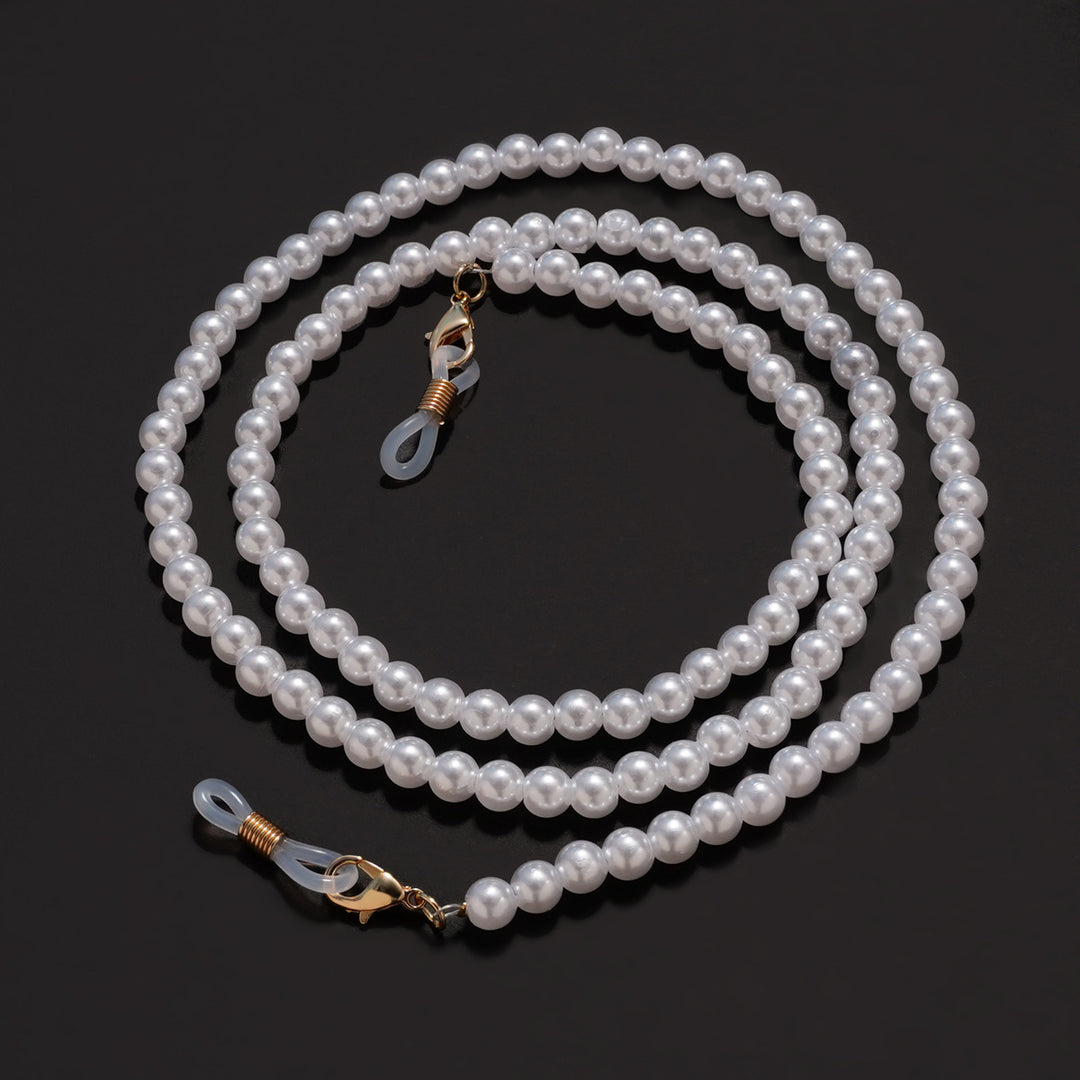 Pearl necklace with practical chain holder Stornfield