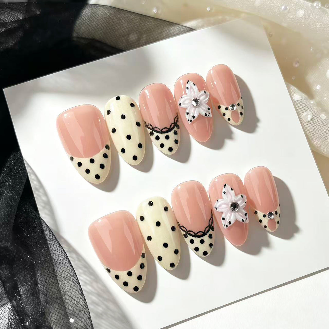 Elegant Press-On Nail Art Set with Floral and Dot Designs