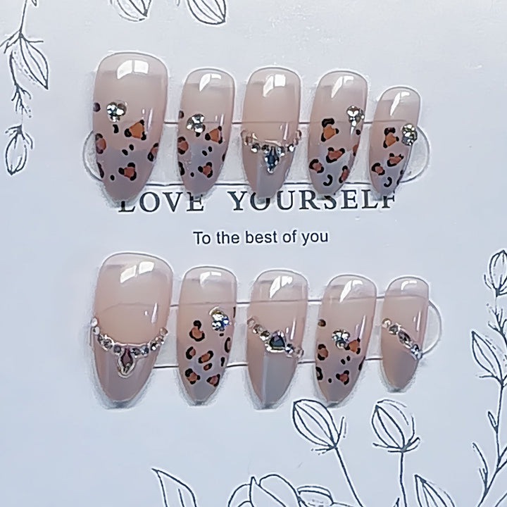 Unique Articulated Press-On Nail Set Stornfield