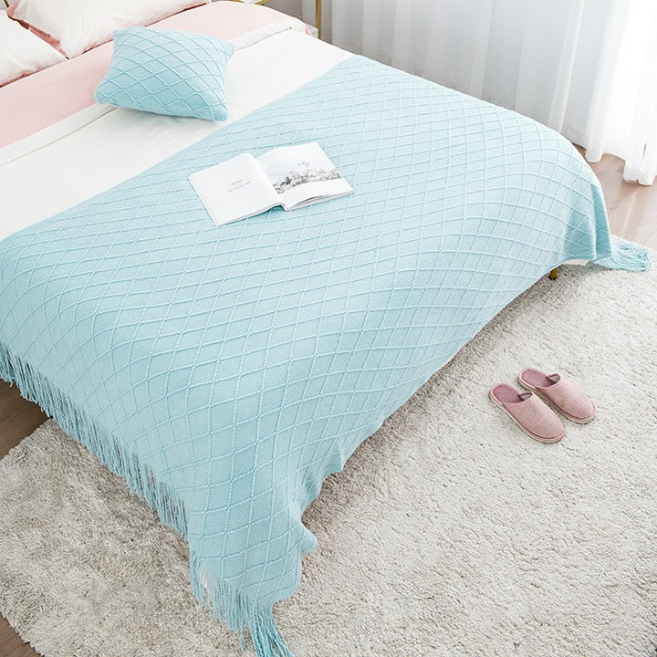 Cozy Decorative Throw Blanket