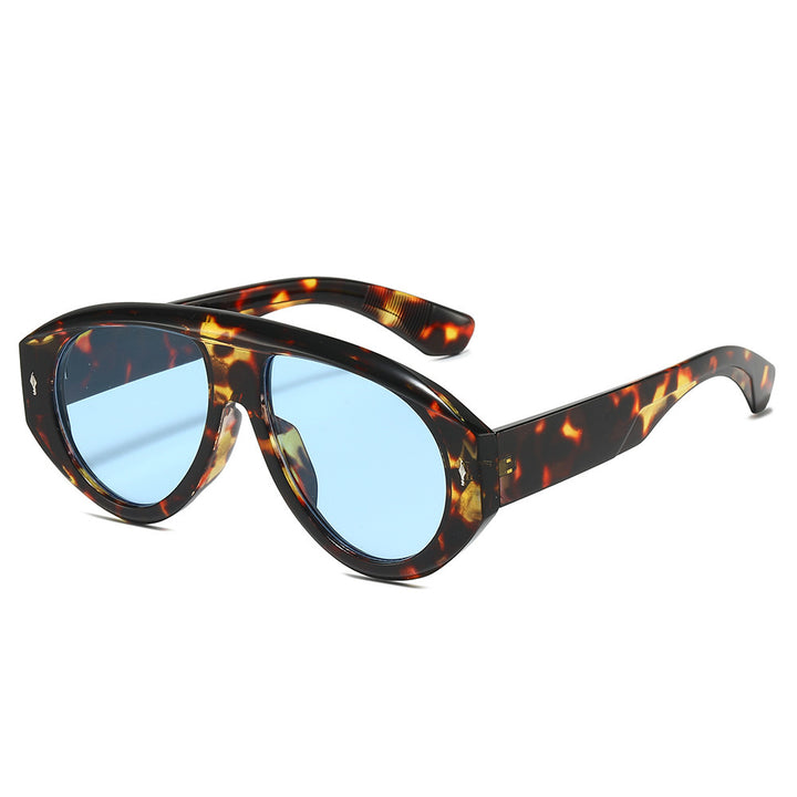 Fashion-Forward Sculptural Sunglasses Stornfield