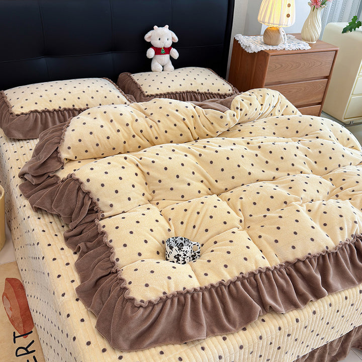 Luxurious Velvet Ruffled Bedding Set