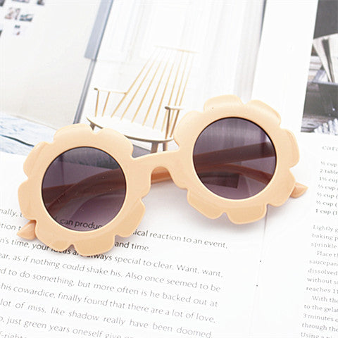 Women's fashionable sunglasses in floral design Stornfield
