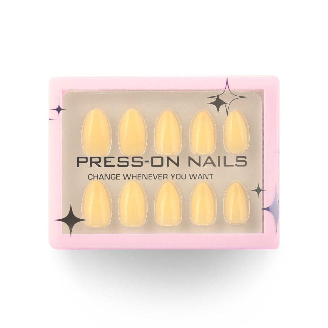 Luxurious artificial nails in elegant stiletto design Stornfield