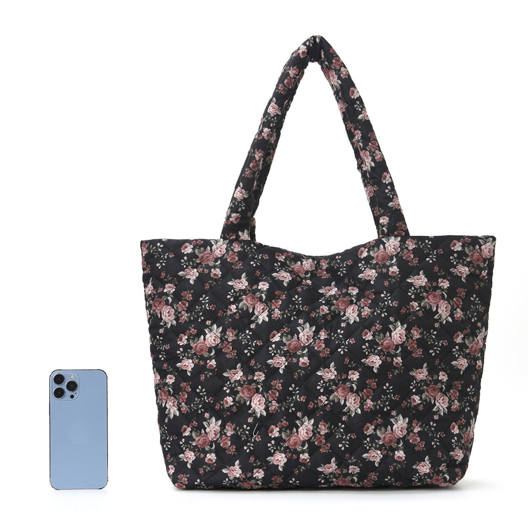 Trendy shopping bag with cute bear and strawberry design Stornfield