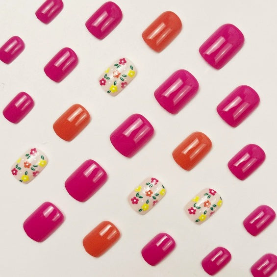 Creative Floral Nail Art Set Stornfield