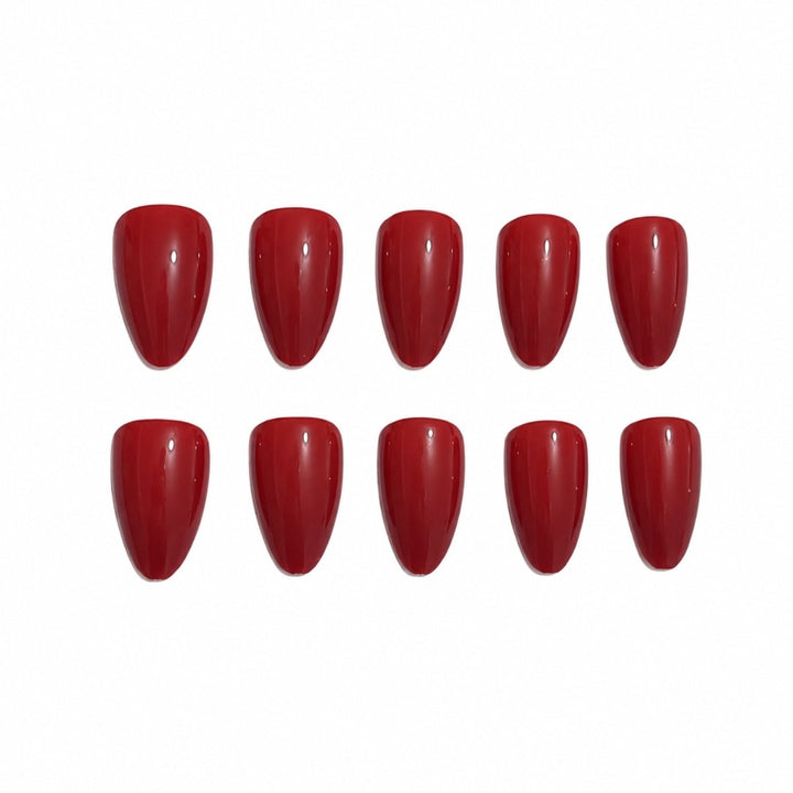 Artificial nails in elegant stiletto design Stornfield