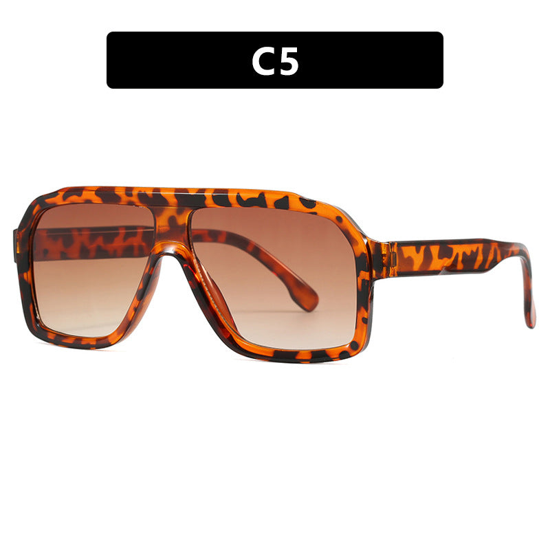 Women's large square sunglasses in a modern design with a sturdy frame Stornfield