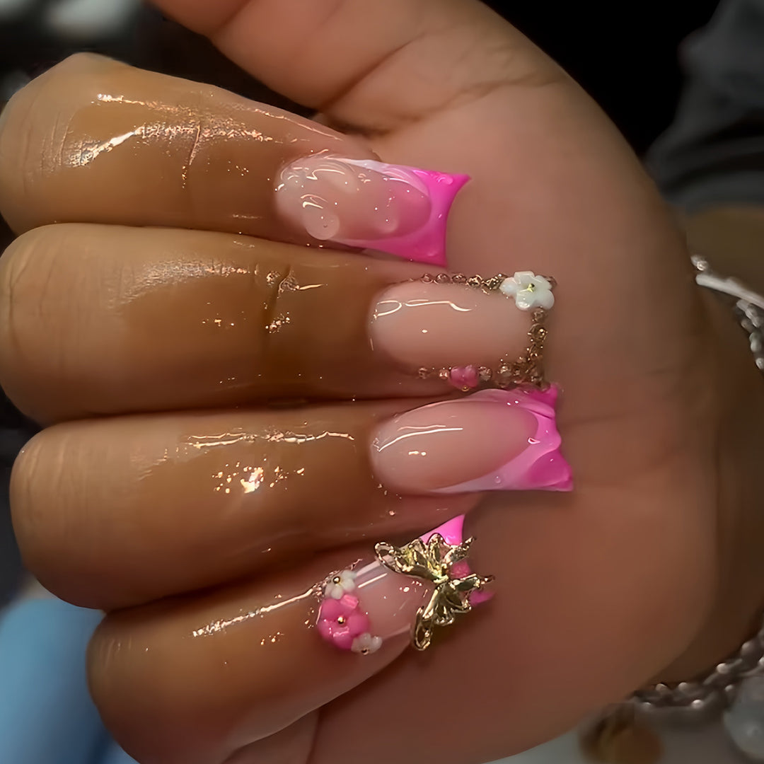 Glamorous Floral Press-On Nail Extensions Stornfield