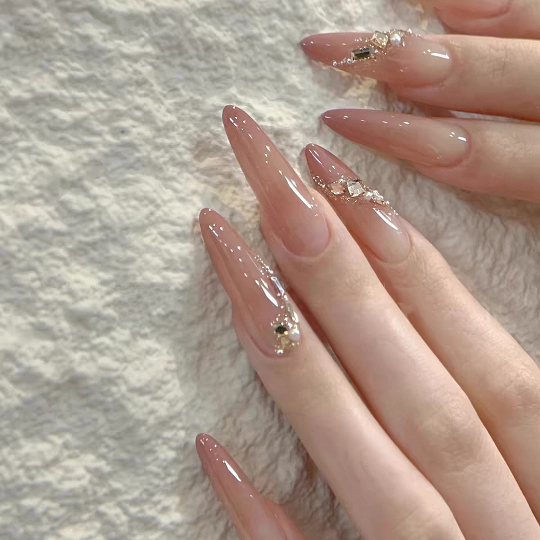 3D Decorative Press-On Nail Set Stornfield