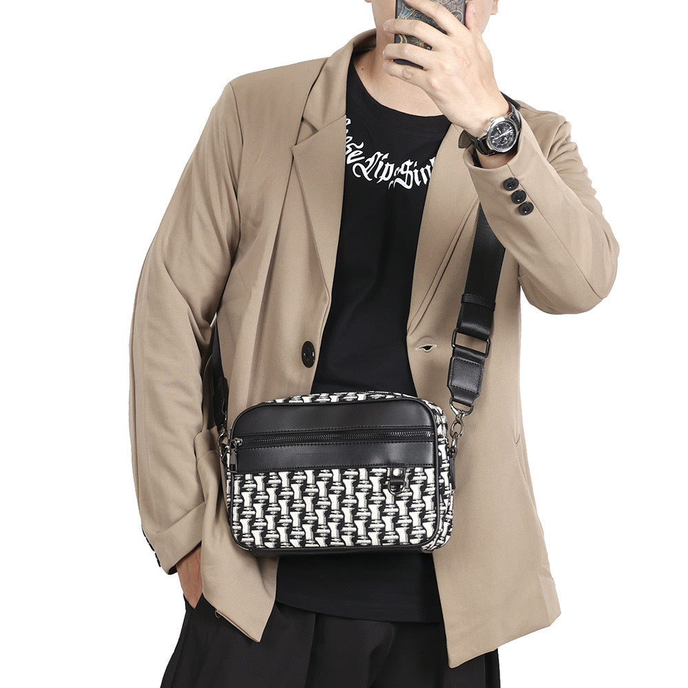 Elegant shoulder bag with structured design Stornfield