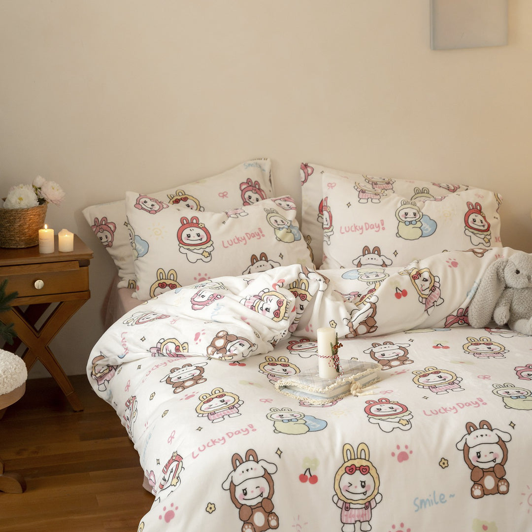 Soft flannel bedding set with checkered design and dog motifs