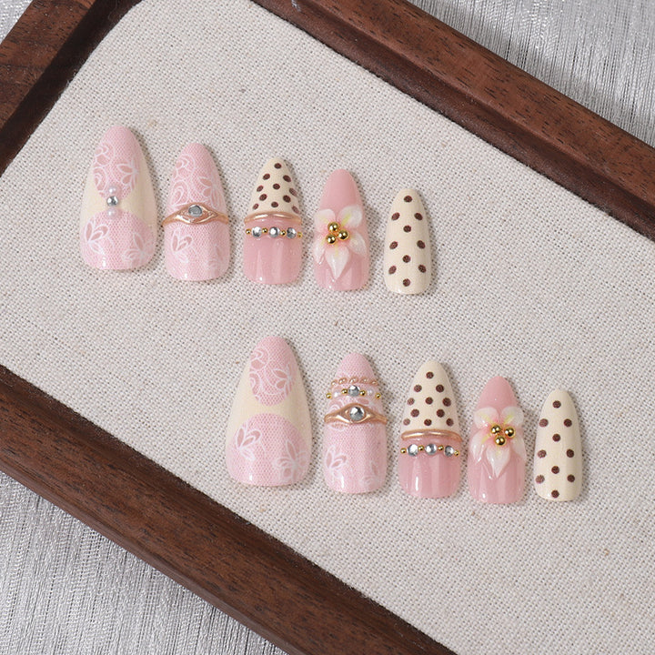 Glamorous Floral Press-On Nail Set Stornfield