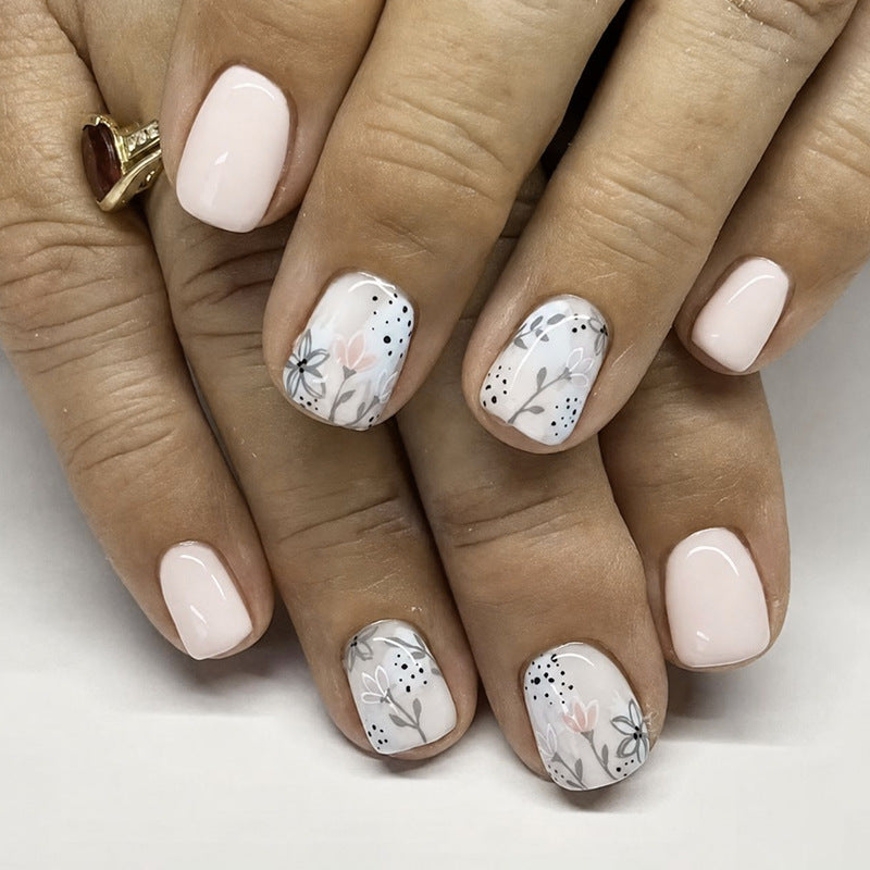 Elegant Floral Art Press-On Nails Stornfield