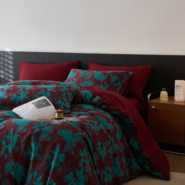 Bedding set made of cotton satin with abstract watercolor pattern and reversible function