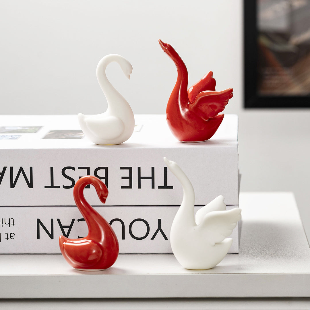 Curved Ceramic Figure Stornfield
