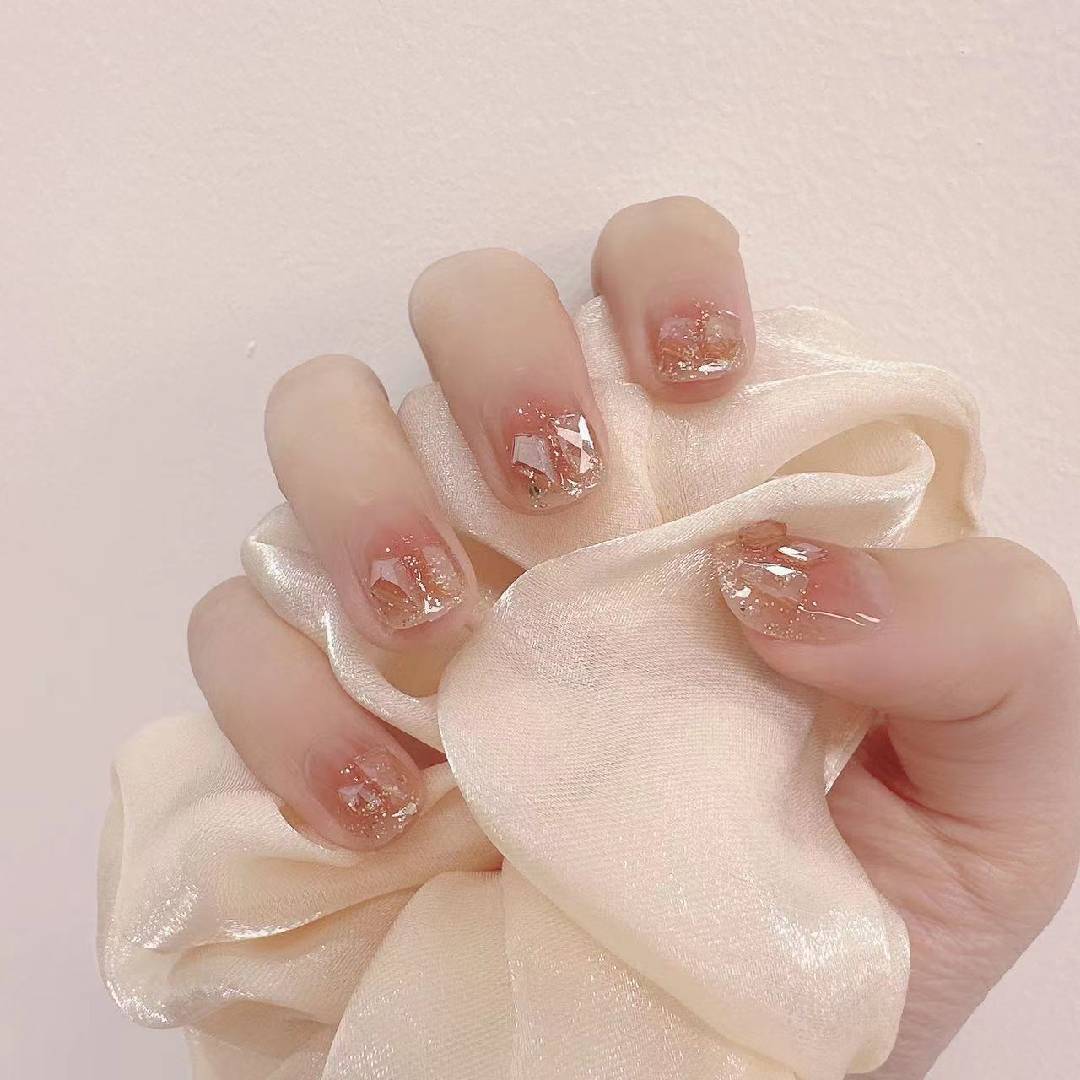 Artistic Nail Art