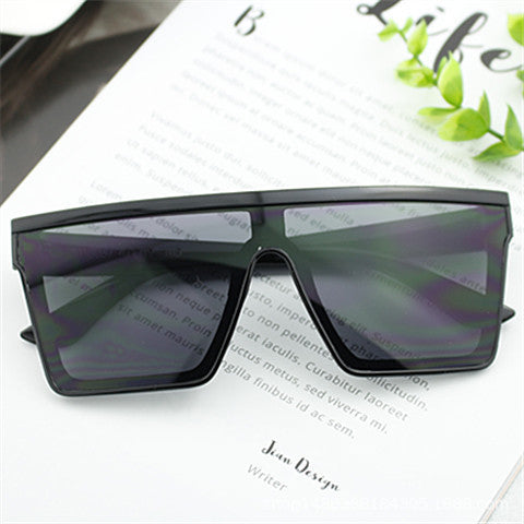 Women's Oversized Sunglasses with Modern Rectangular Frame Stornfield