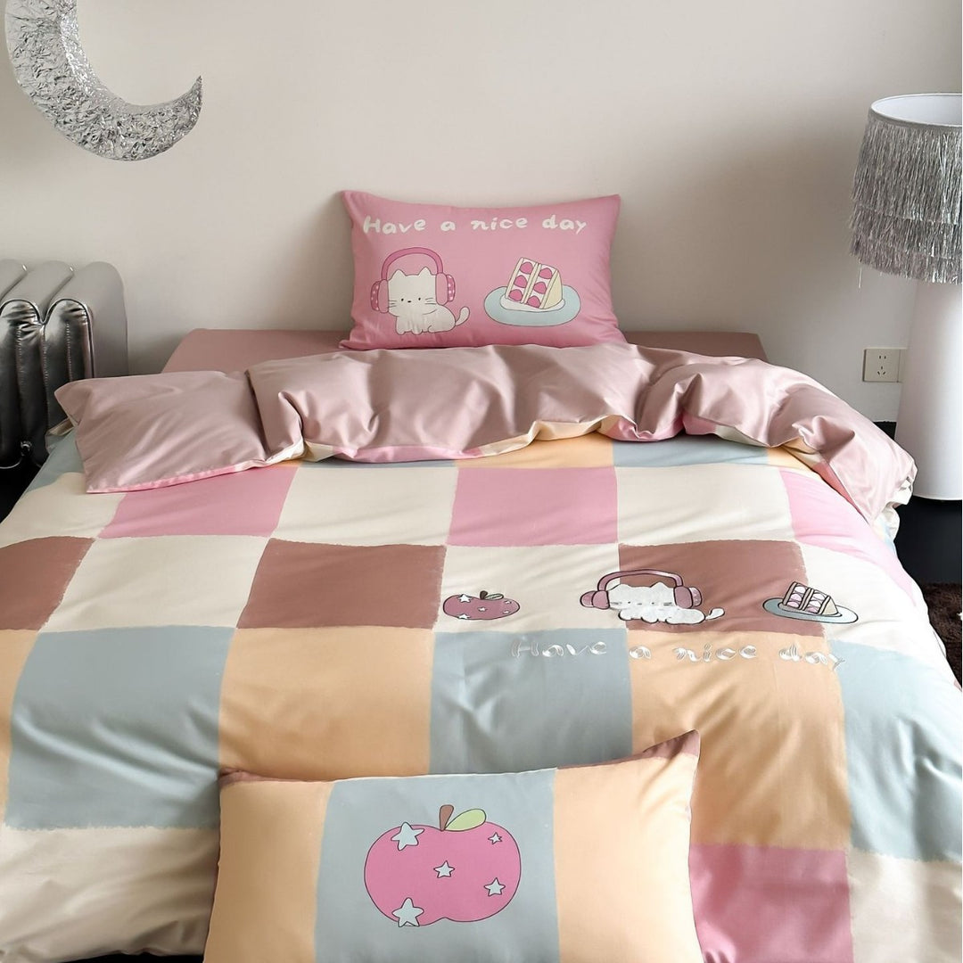 Cute Embroidered Puppy Cotton Sateen Duvet Cover Set with Gingham Reversible Shams
