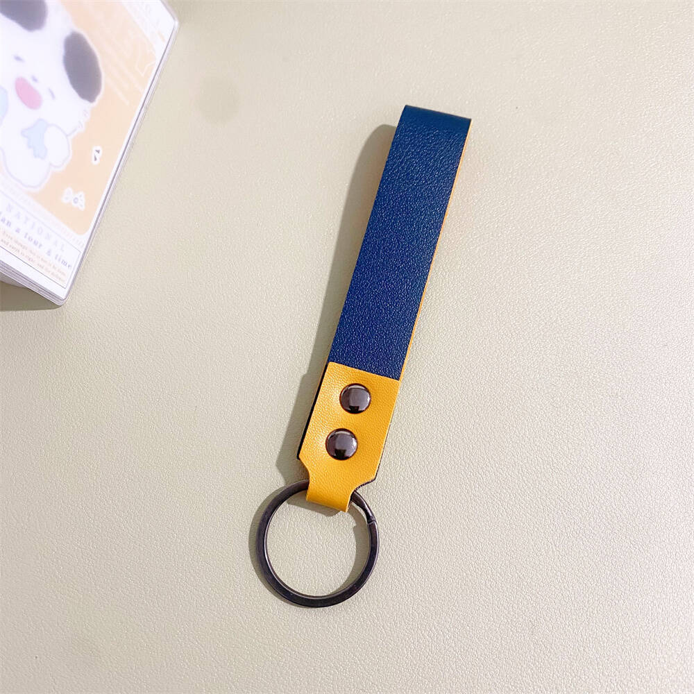 Minimalist Leather Keychain Stornfield