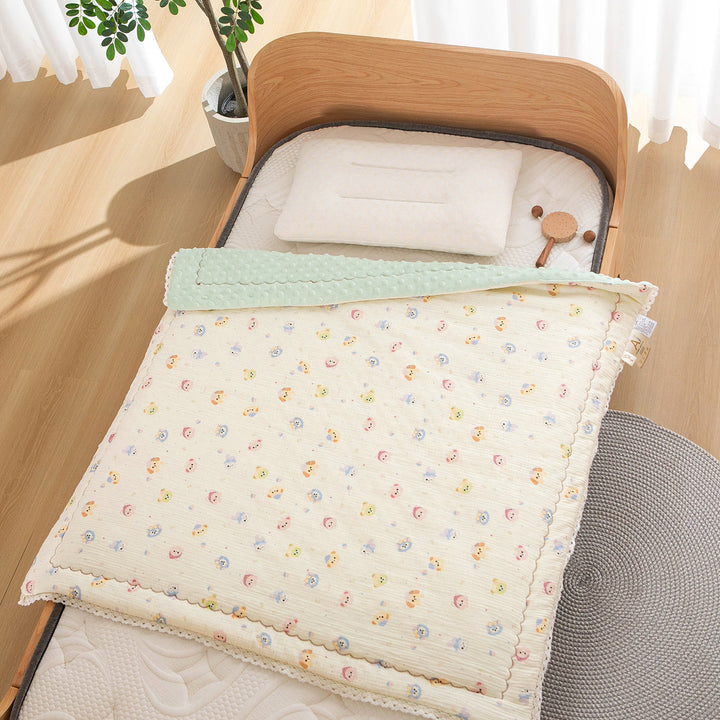 Women’s bedspread with high-quality floral design Stornfield