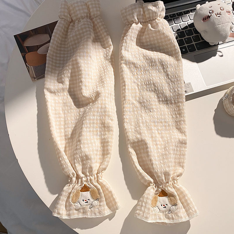 Wrist warmers with cute animal design Stornfield