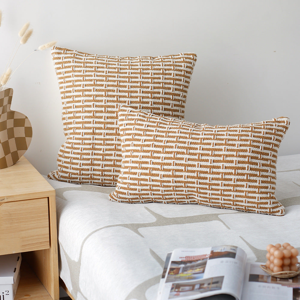Woven cushion cover in braided look with hidden zipper