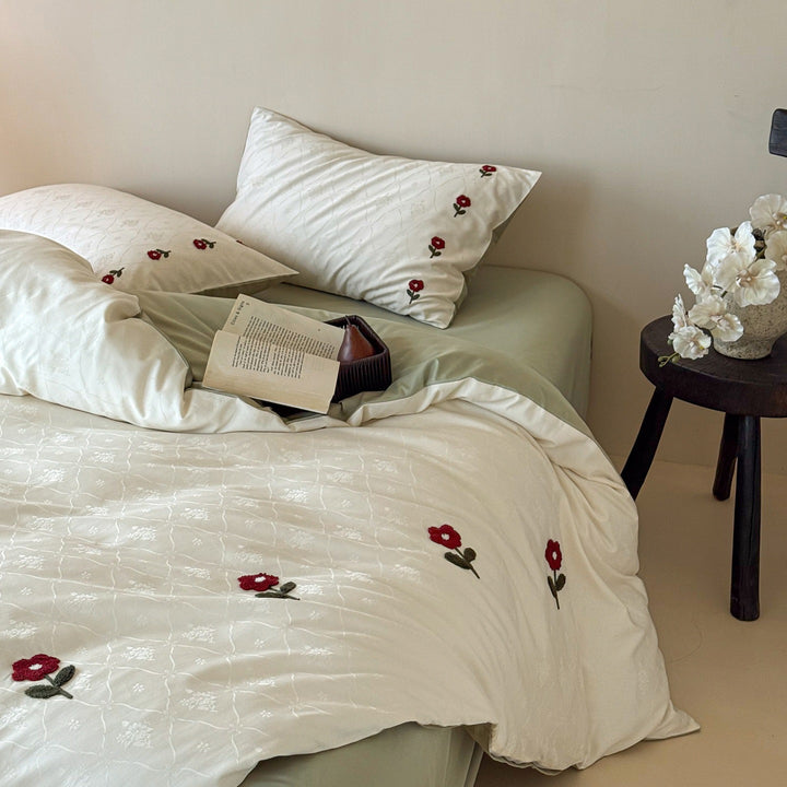 Embroidered Poppy Jacquard Duvet Cover Set with Reversible Sateen Back