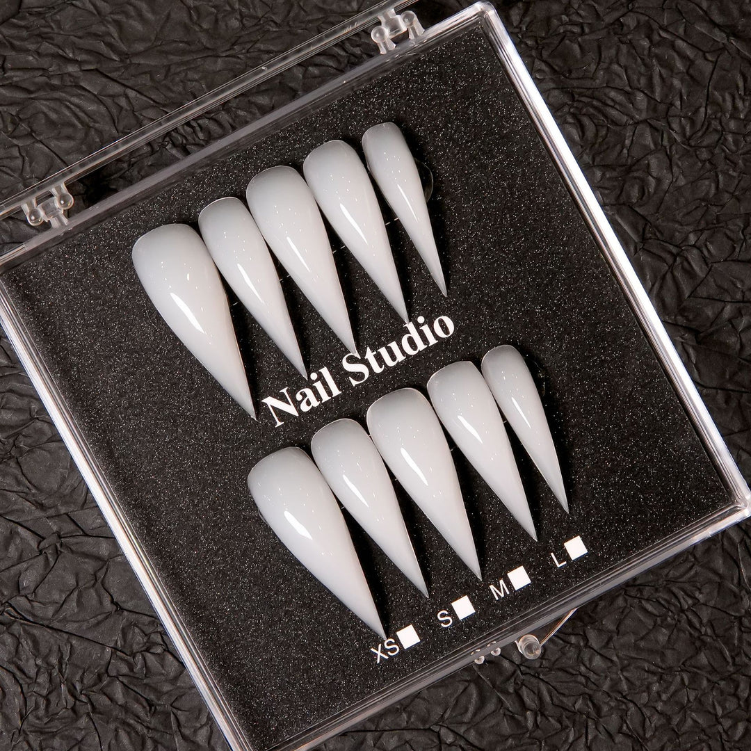 Stiletto-Shaped Press-On Nail Set