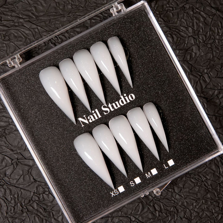 Stiletto-Shaped Press-On Nail Set