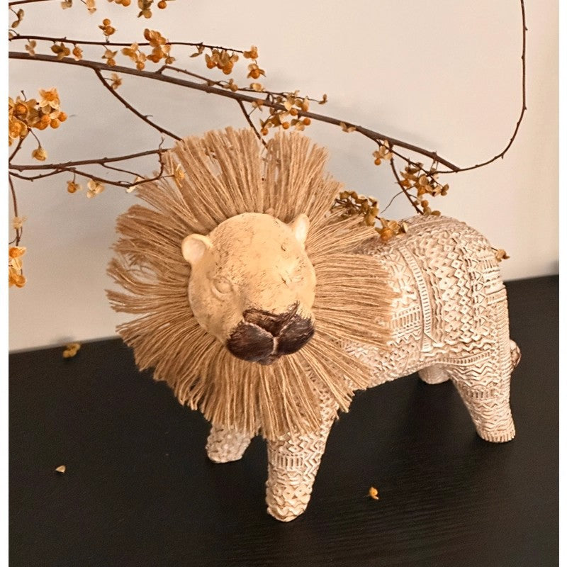 Artistic Decorative Lion Statue