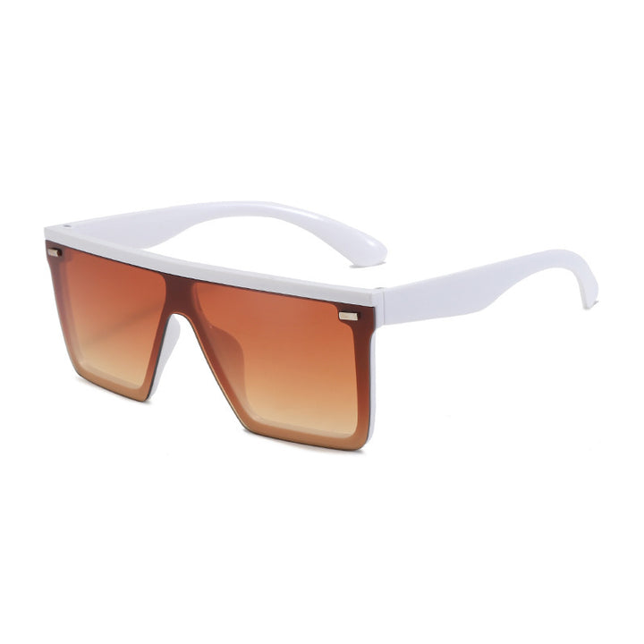 Women's Sporty Oversized Sunglasses with Modern Frame Stornfield