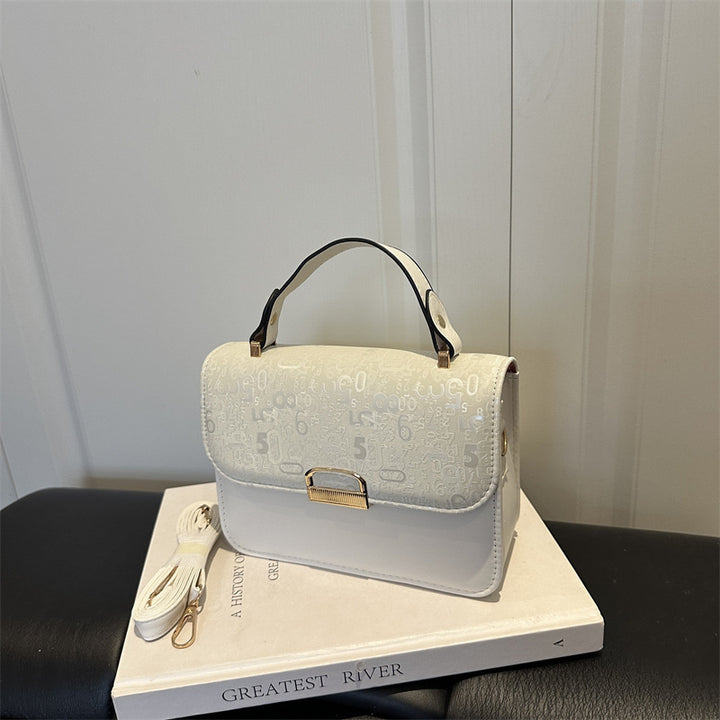 Vintage-Inspired Elegant Shoulder Bag