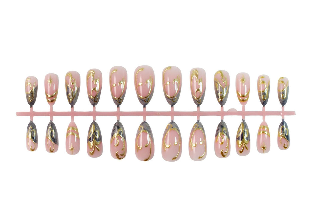 Nail art set in elegant, artistic design Stornfield