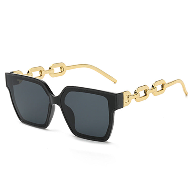 Women Oversized Fashion Sunglasses with Exceptional Chain Design Stornfield