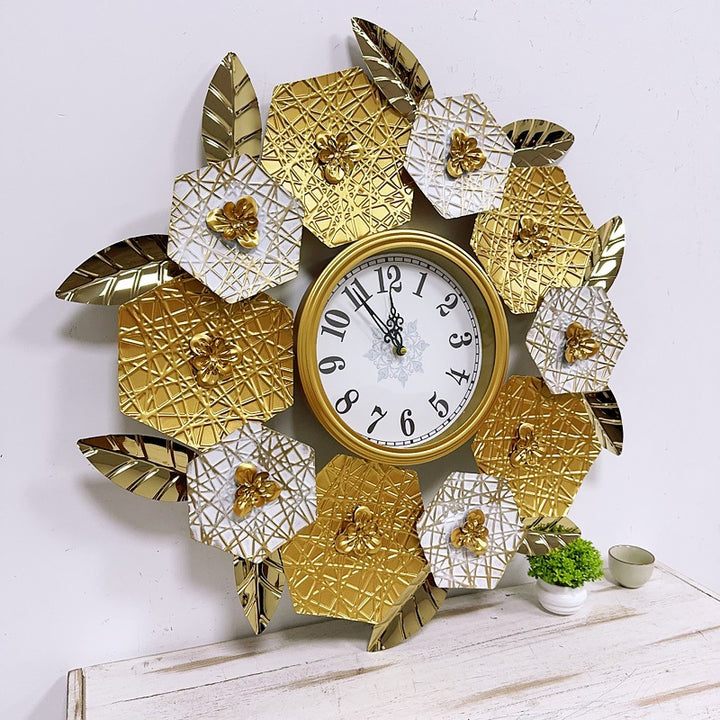 Decorative Floral Wall Clock Stornfield 1789208504