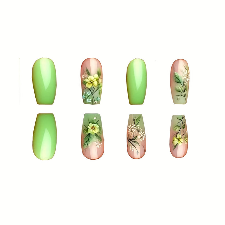 Floral Art Press-On Nail Design Stornfield
