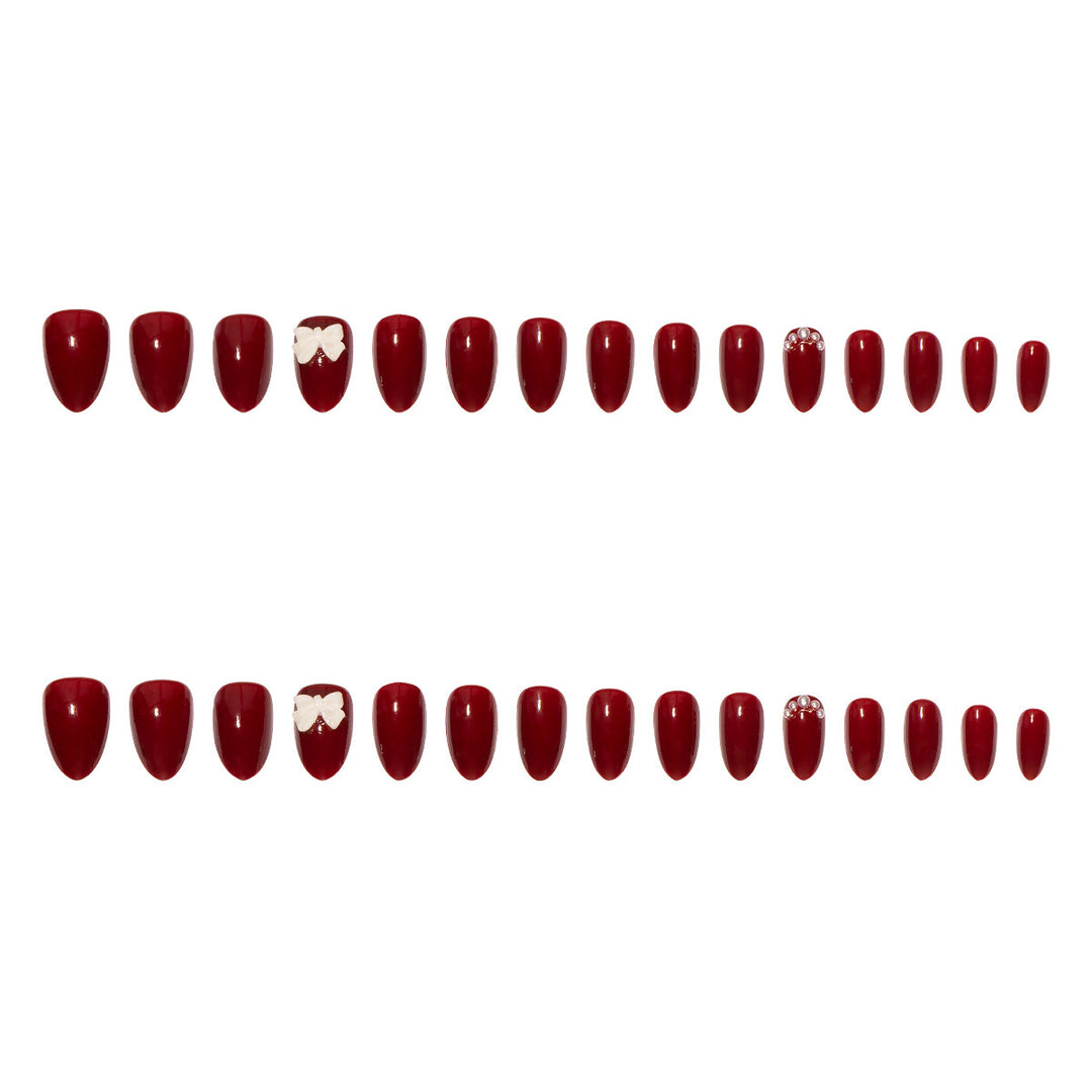 Elegant Artificial Nails Set with Decorative Accents Stornfield